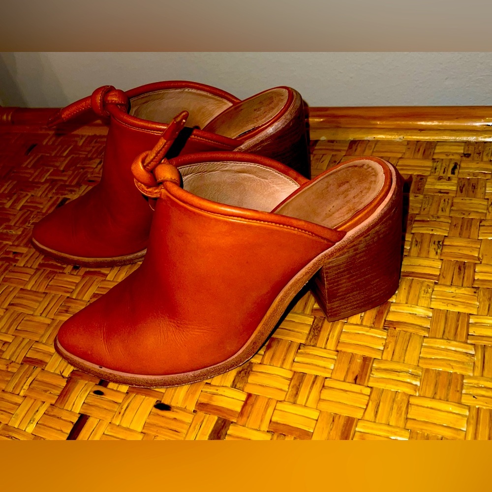 WAL & PAI Doty Bojo Genuine Leather Stacked Heel Mules, Size 39 EU/8.5 US
